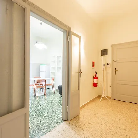 I-host Spacious 2br Near Center 아파트 밀라노