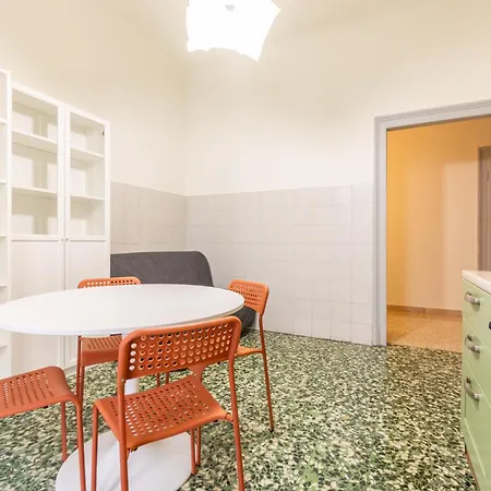 I-host Spacious 2br Near Center